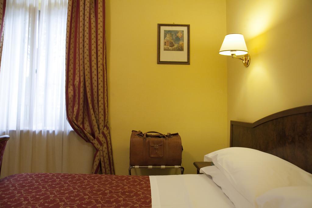 Hotel Villa Elda Assisi Exterior foto
