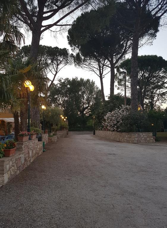 Hotel Villa Elda Assisi Exterior foto